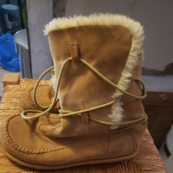 Boots - Picture 2 of 3